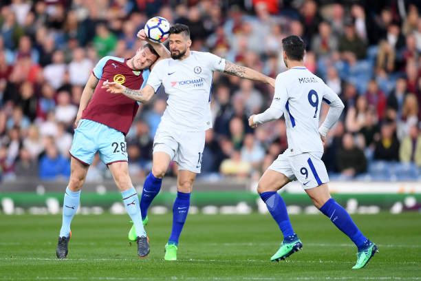 通过她的努 通过她的努